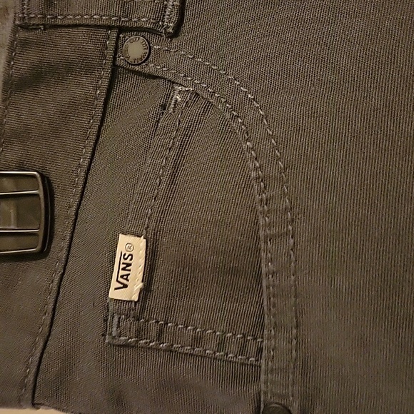 NWT: Boys VANS Off the Wall Shorts - Picture 2 of 11